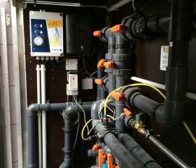 pooltechnik_schrank_03_gr.jpg