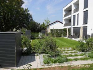 TR ; GH ; AG Moderne Gartenschränke für Wohnanlagen