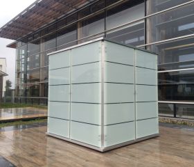PU ; GH ; GL ; Das moderne kleine Gartenhaus aus Glas