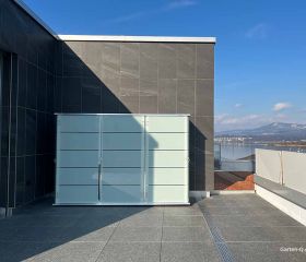 geraeteschrank_dachterrasse_glas.jpg