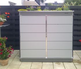 gartengeraeteschrank-dachterrasse.jpg