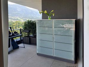 outdoorschrank-terrasse-glas.jpg