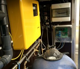pooltechnik_schrank_02_gr.jpg