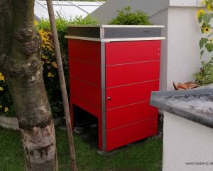 Gartenschrank mit integrierter Mähroboter Garage