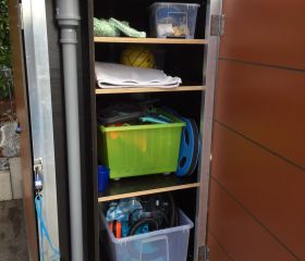 Pooltechnik-zubehoer-schrank.jpg