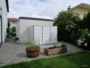 PX ; GH ; PW ; Das Gartenhaus als Anbau an die Garage