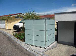 Ein Outdoorschrank aus Sicherheitsglas