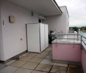 outdoorschrank-dachterrasse.jpg