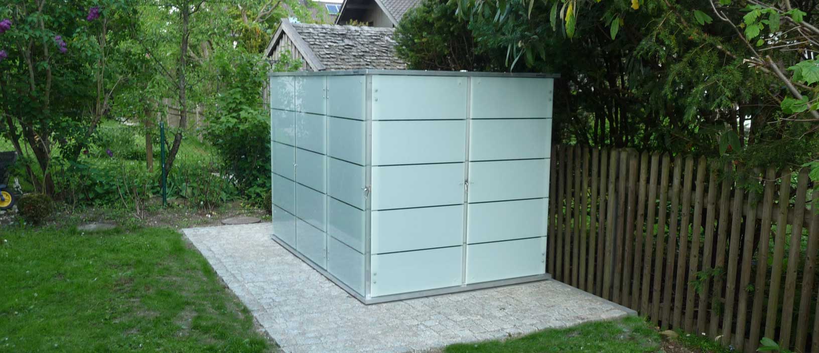 Das Gartenhaus mit Flachdach aus Metall